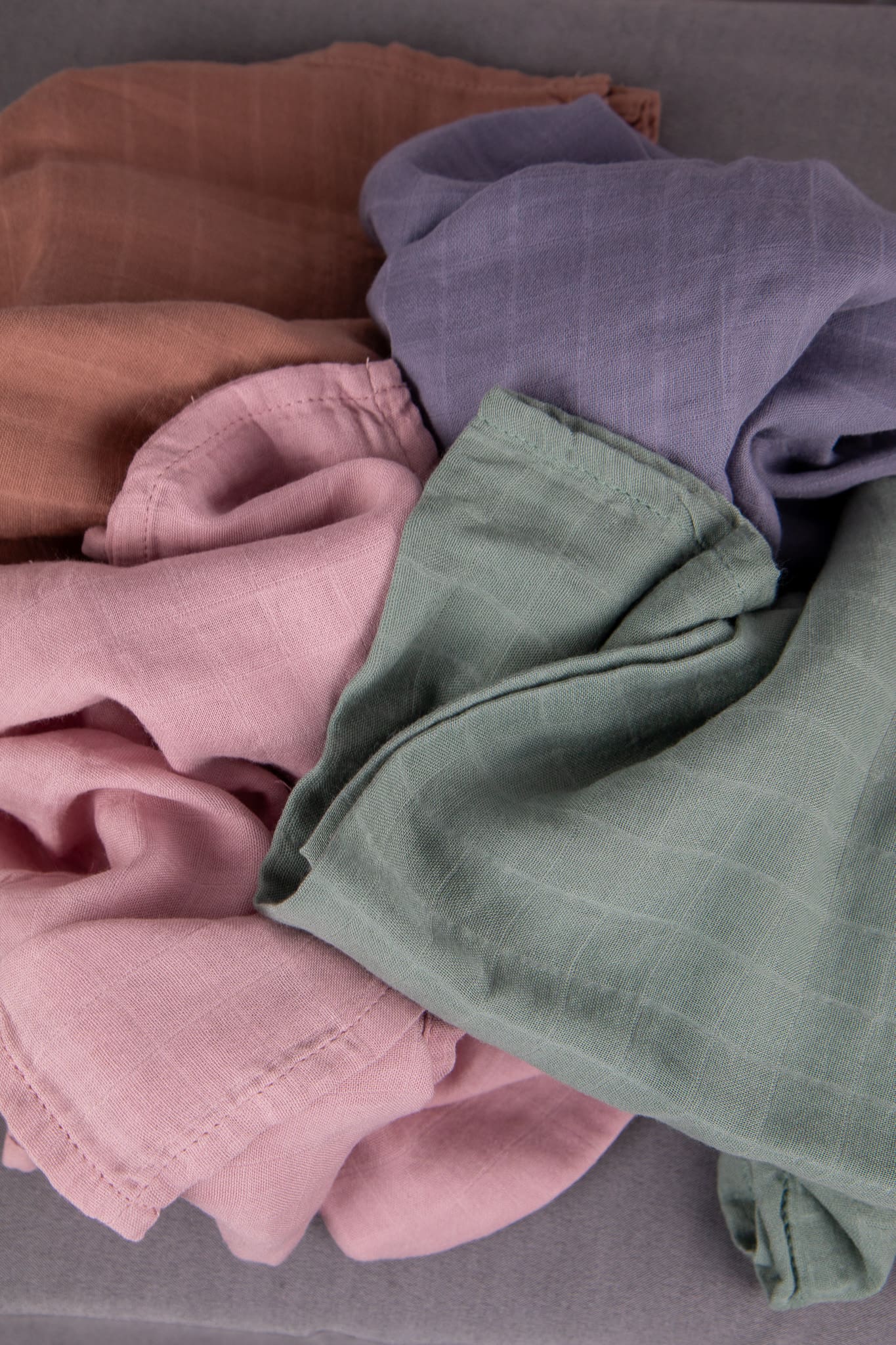 fyra mjuka vikblöjor rosa grön brun blå